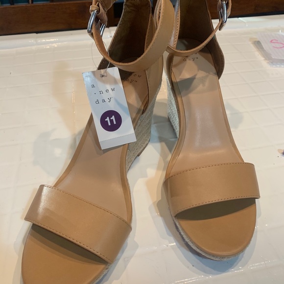 Tan Wedges- Brand New- Size 11 - Picture 3 of 4